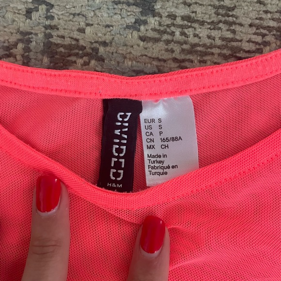 H&M Neon Pink Crop Top - Picture 3 of 4